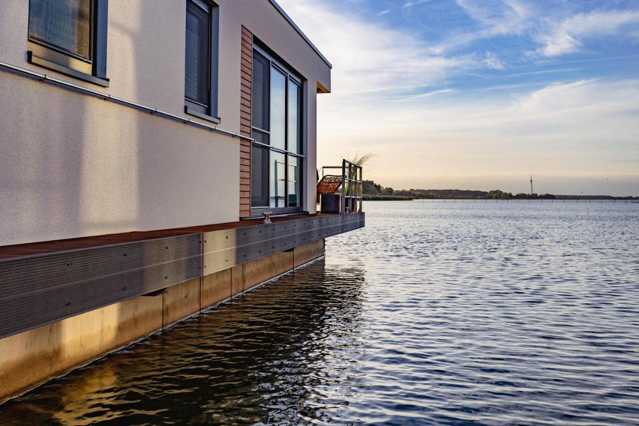 Hausboot Kuestennebel Ribnitz-Damgarten Kültér fotó